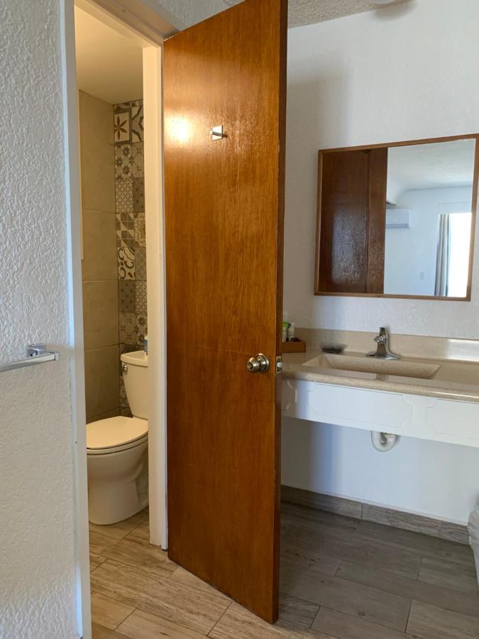 Dali Suites Tijuana Bagian luar foto