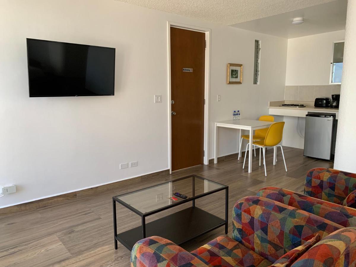 Dali Suites Tijuana Bagian luar foto